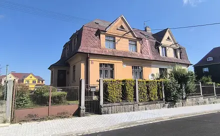 Prodej domu 250 m² s pozemkem 444 m², Květnová, Aš, okres Cheb