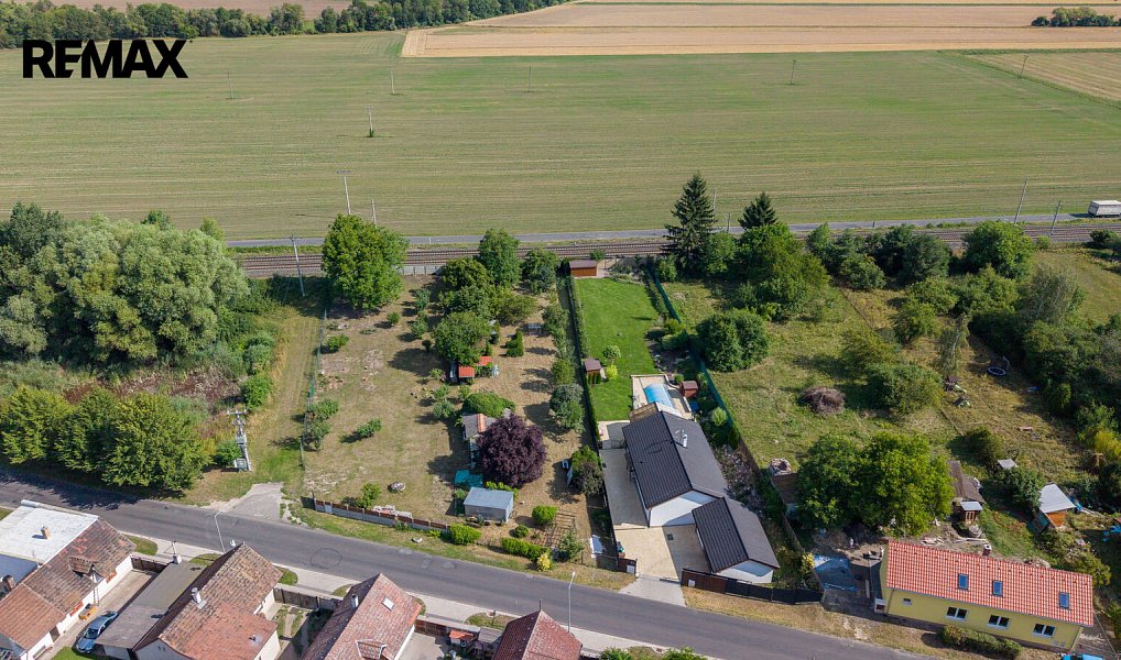Prodej stavebního pozemku 1 422 m², Kostomlaty nad Labem – náhled fotky 2