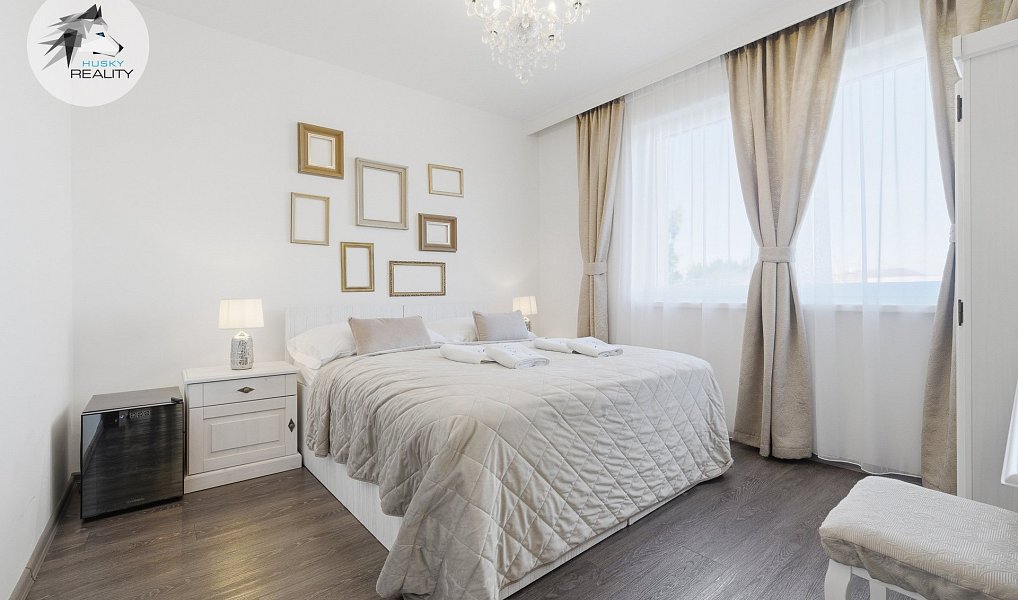 Prodej ubytovacího objektu 319 m², Valtice – náhled fotky 24
