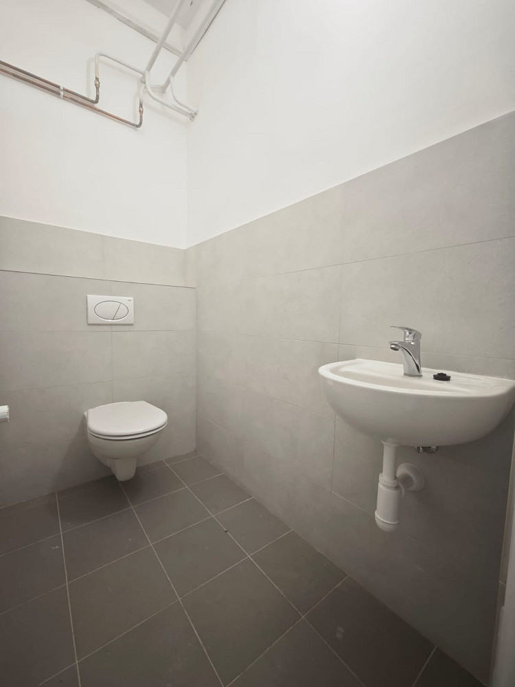 Pronájem obchodních prostor 75 m² – fotografie 3