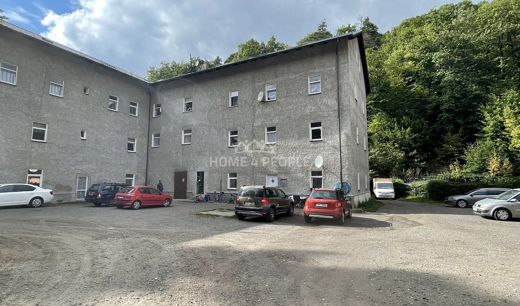 Pronájem bytu 1+kk 38 m², Lochovice – náhled fotky 8