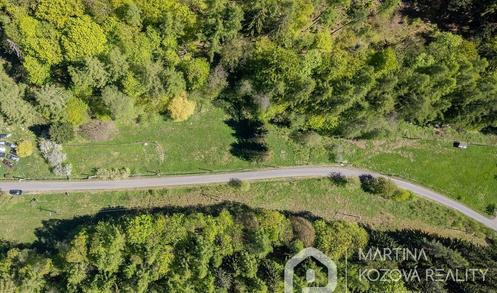 Prodej stavebního pozemku 2 552 m², Perštejn – náhled fotky 3