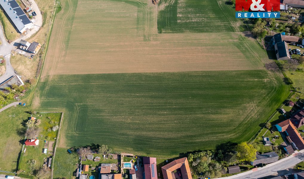 Prodej stavebního pozemku 25 961 m², Chlustina – náhled fotky 6