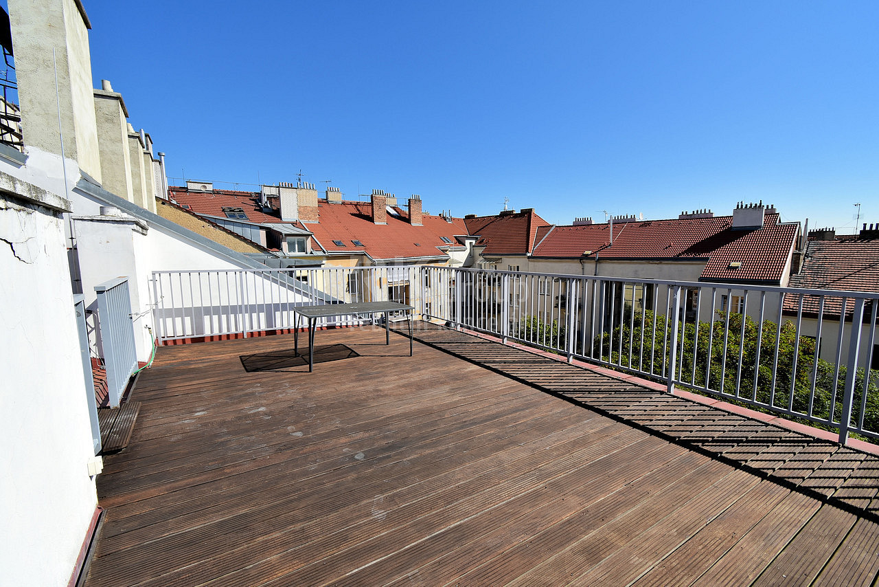 Pronájem bytu 4+kk 151 m² – fotografie 3