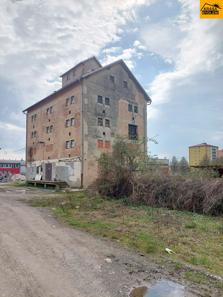 Prodej skladovacích prostor 2 771 m² — photo 2