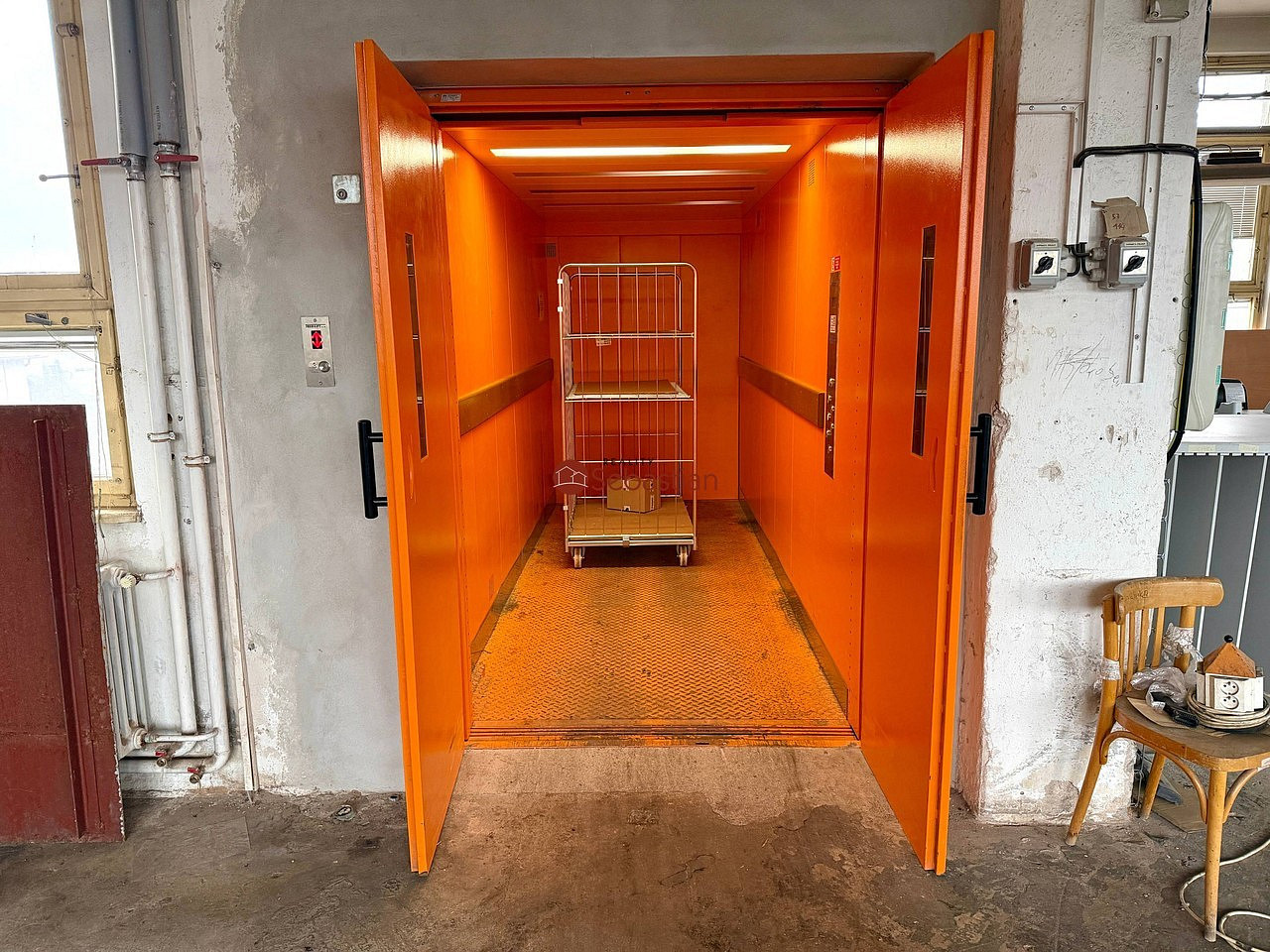 Pronájem skladovacích prostor 1 000 m² — photo 3