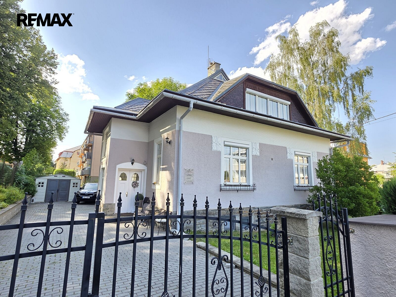 Prodej domu 240 m² s pozemkem 574 m² – fotografie 3