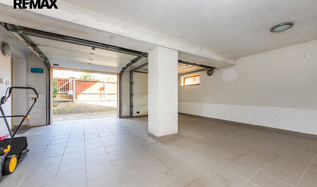 Prodej domu 300 m² s pozemkem 652 m², Praha – náhled fotky 11
