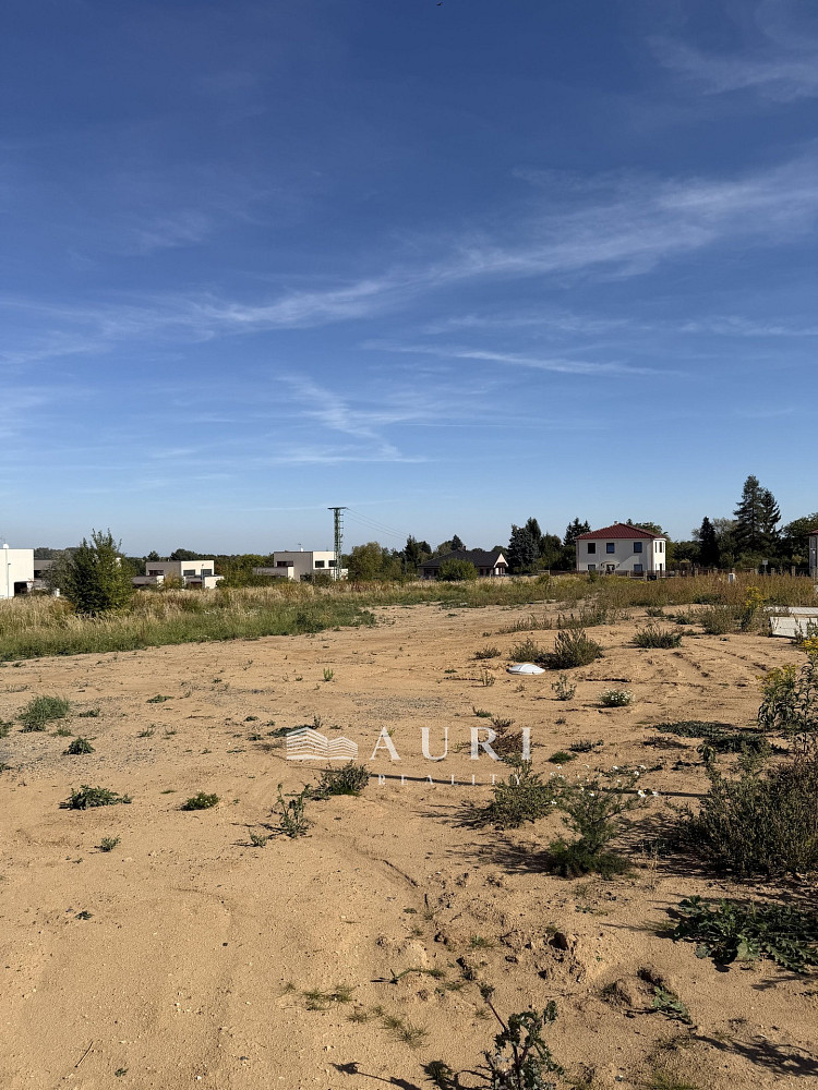 Prodej stavebního pozemku 693 m² – fotografie 5