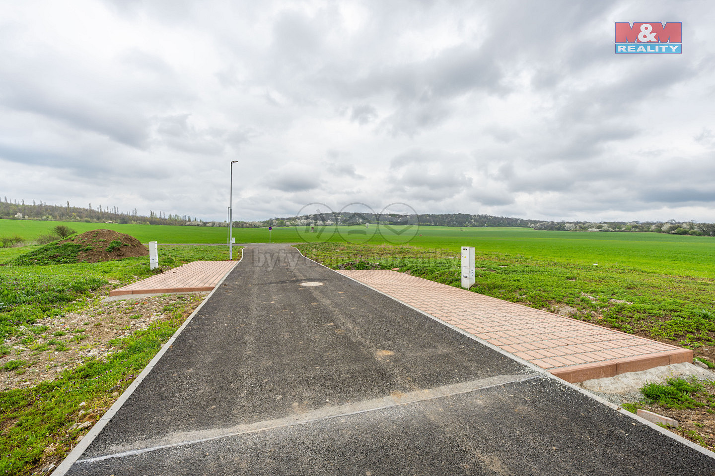 Prodej stavebního pozemku 1 323 m² — photo 3