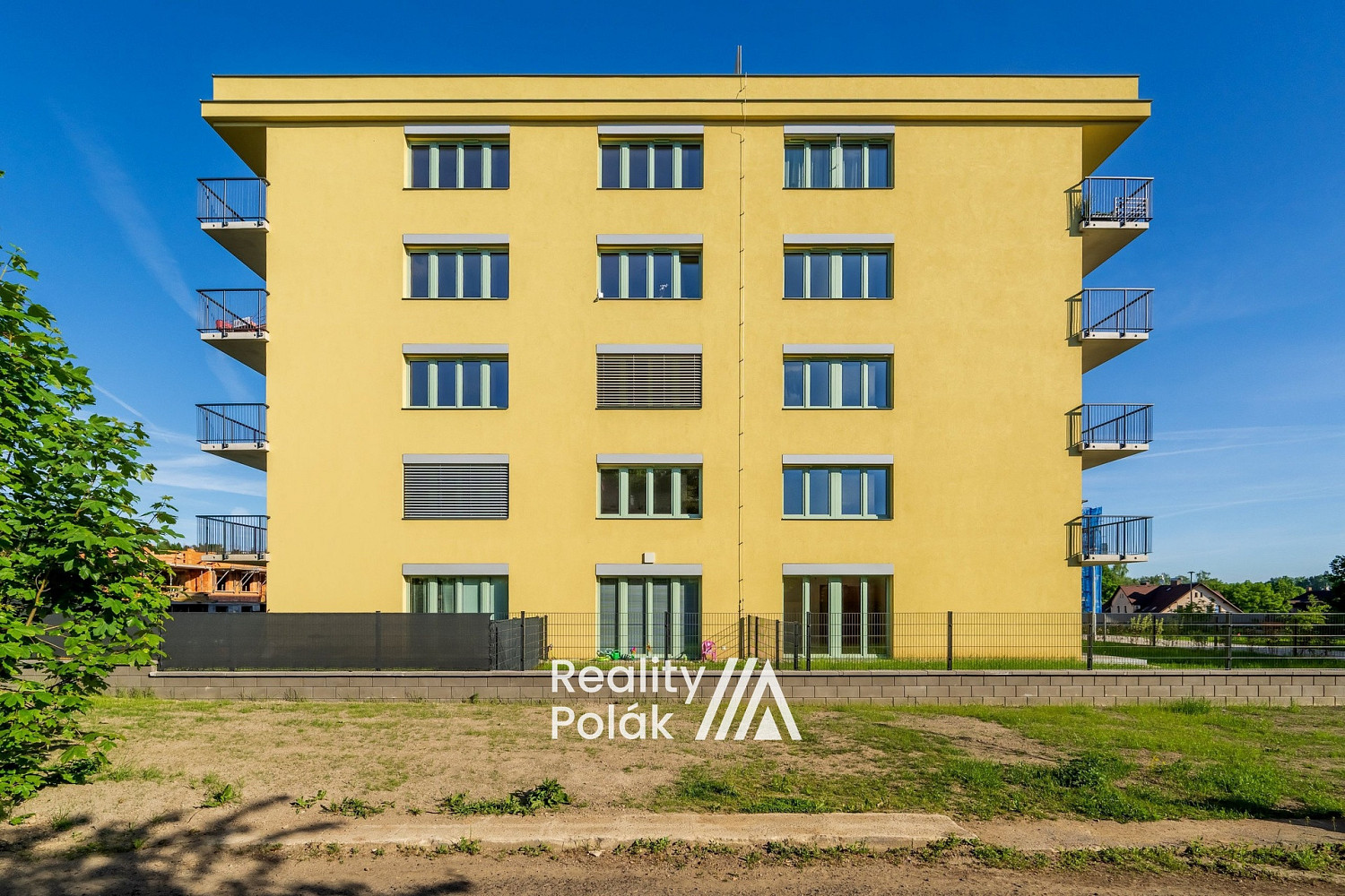 Pronájem bytu 1+kk 37 m² — photo 2