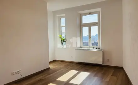Pronájem bytu 1+1 37 m², Krymská, Praha 10 - Vršovice