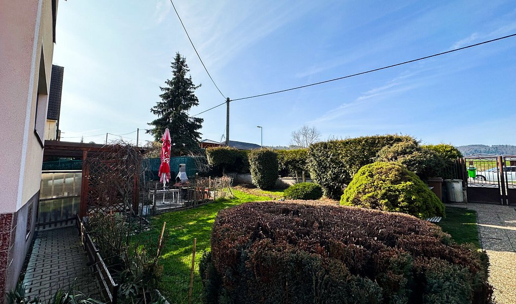 Prodej domu 300 m² s pozemkem 801 m², Komárov – náhled fotky 9