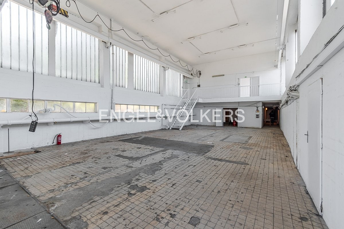 Pronájem obchodních prostor 500 m² – fotografie 3