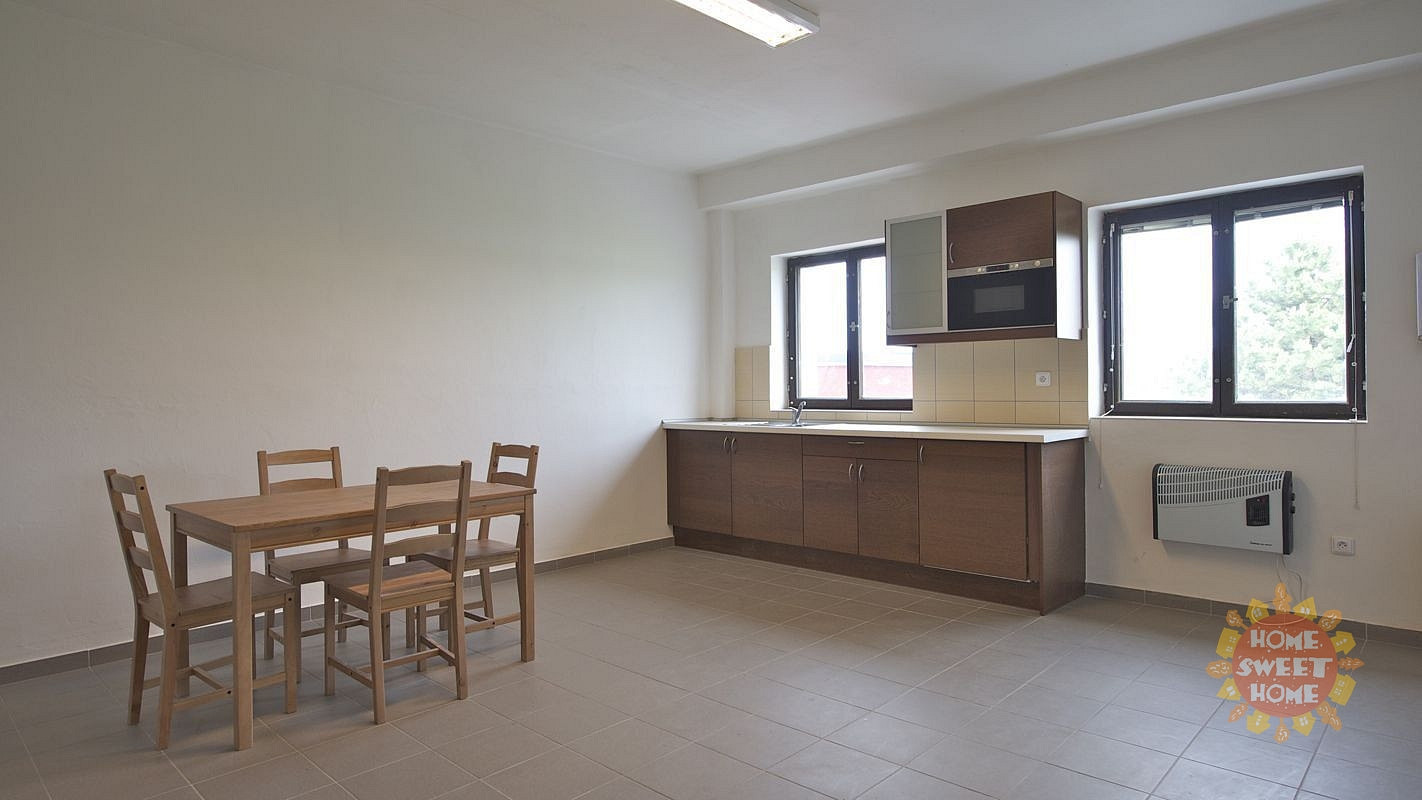 Pronájem kanceláře 21 m² – fotografie 3