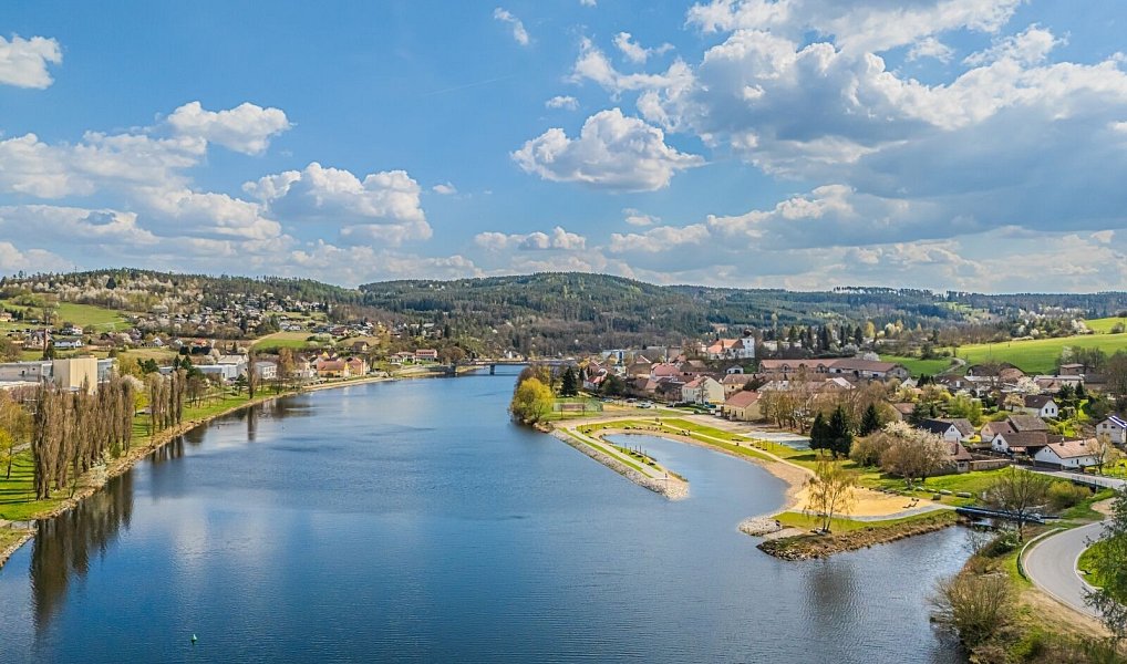 Prodej domu 363 m² s pozemkem 1 345 m², Kamýk nad Vltavou – náhled fotky 32