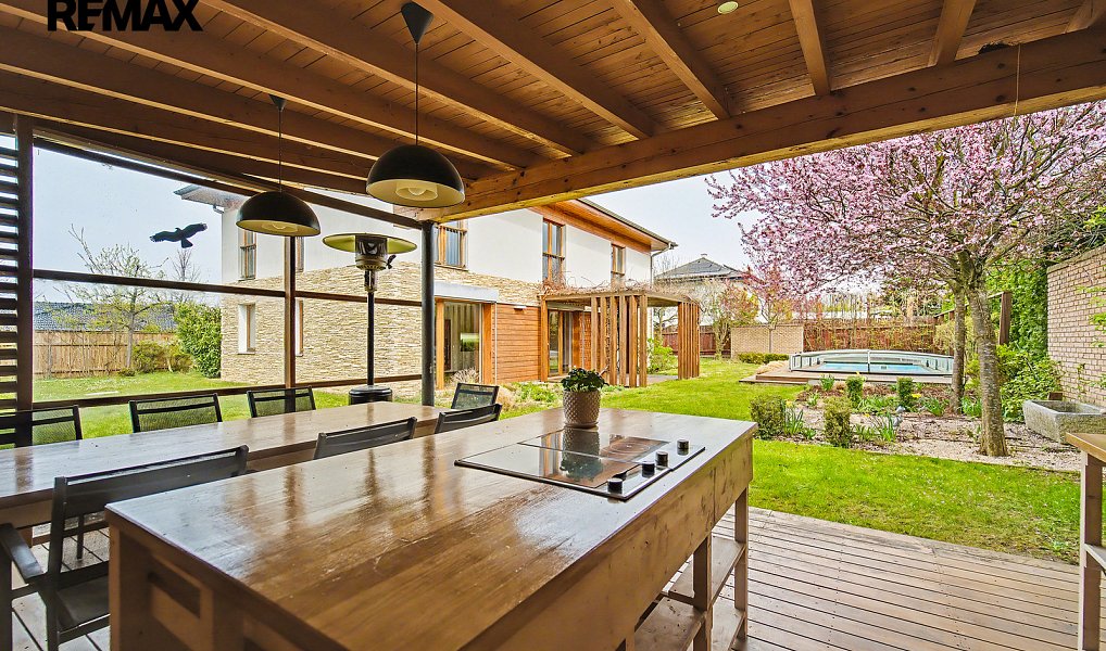 Pronájem domu 188 m² s pozemkem 961 m², Herink – náhled fotky 3