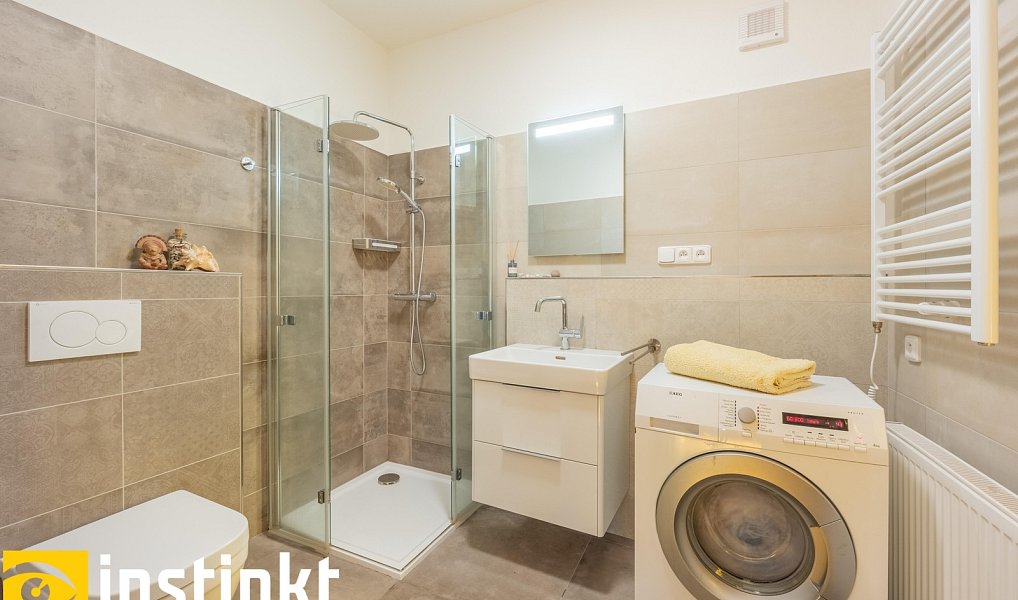 Prodej domu 180 m² s pozemkem 1 718 m², Bušanovice – náhled fotky 13