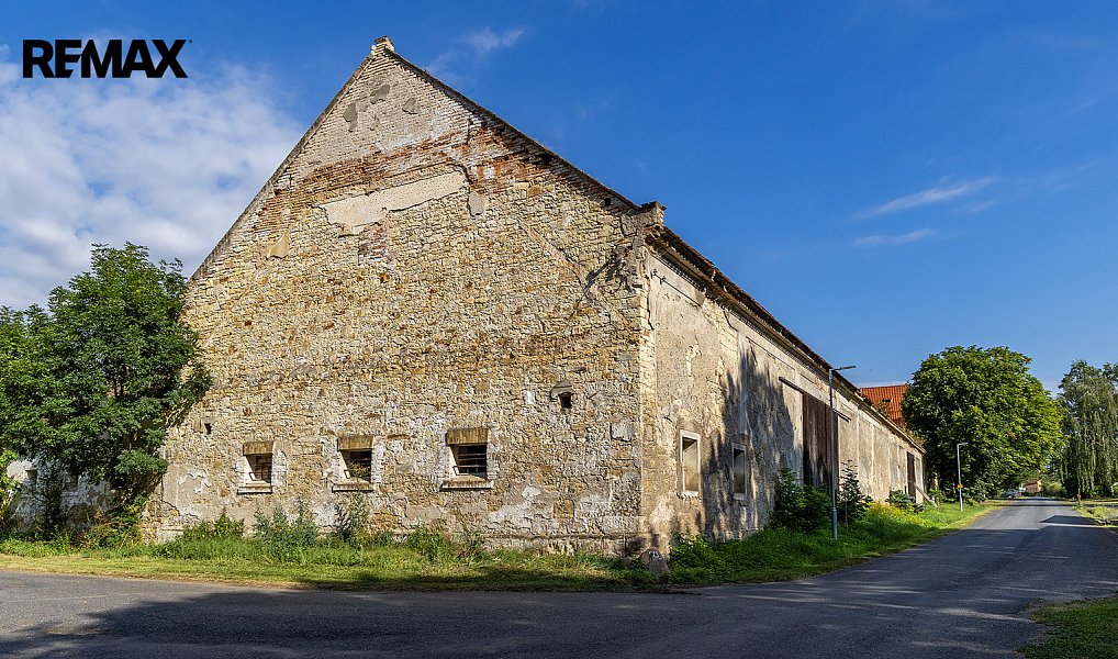 Prodej zemědělského objektu 2 500 m², Počedělice – náhled fotky 2