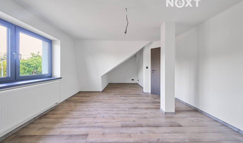 Prodej domu 164 m² s pozemkem 375 m², Srch – náhled fotky 11