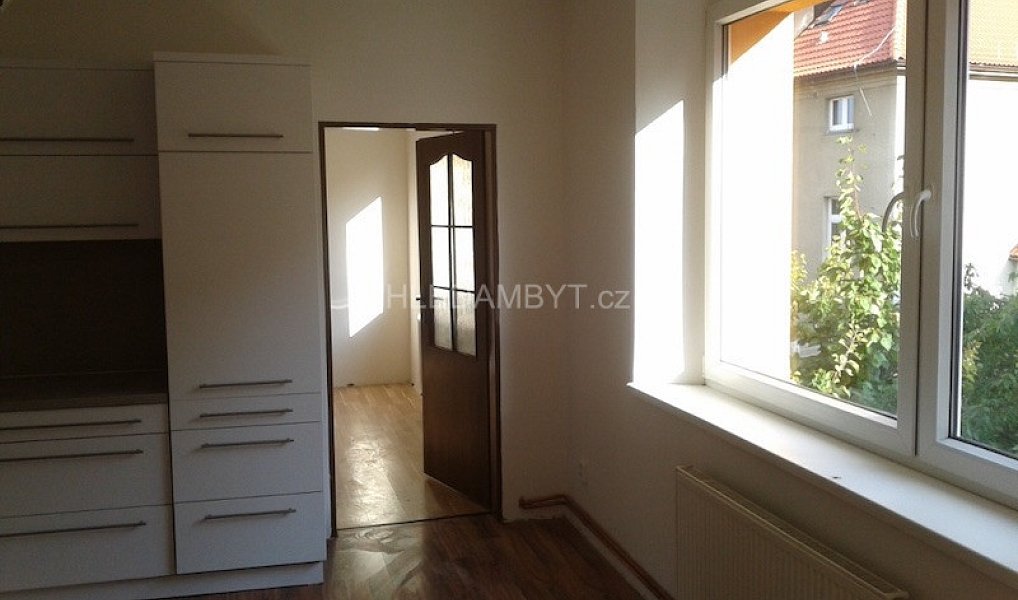 Pronájem bytu 2+1 59 m², Praha – náhled fotky 2