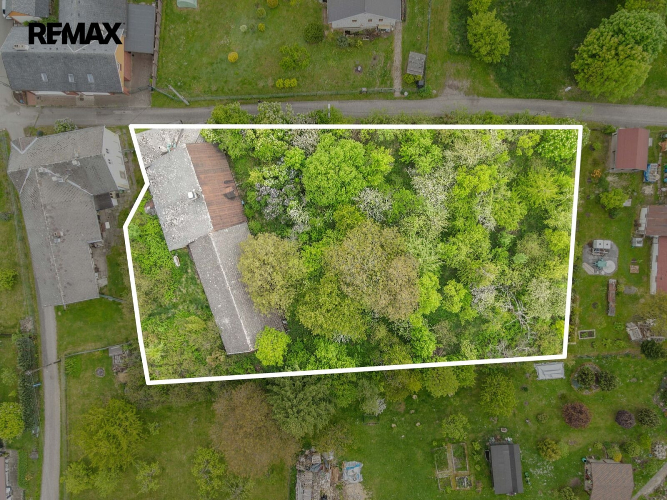 Prodej domu 350 m² s pozemkem 641 m² – fotografie 2