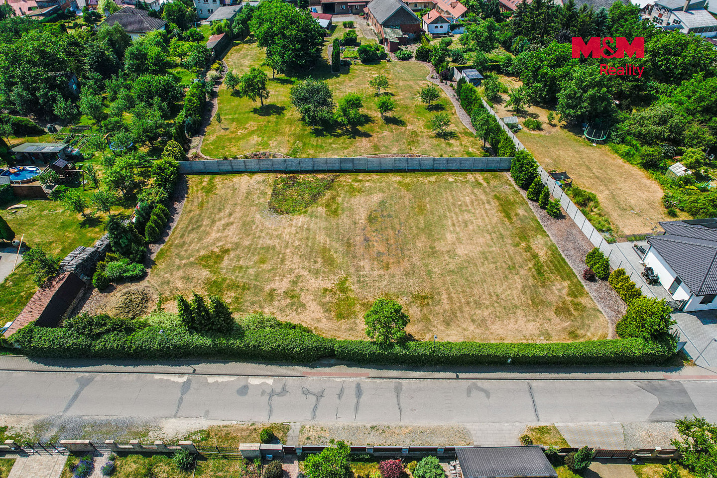 Prodej stavebního pozemku 1 045 m² — photo 2