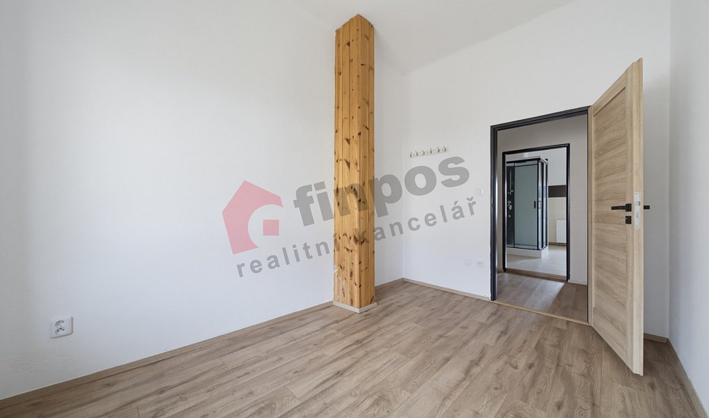 Pronájem bytu 6+kk 180 m², Divišov – náhled fotky 12