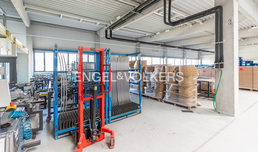 Pronájem kanceláře 199 m², Solnice – náhled fotky 14
