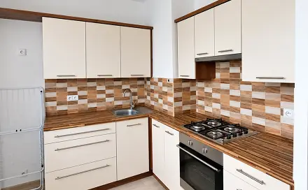 Pronájem bytu 1+1 35 m², Na Rozhraní, Hradec Králové - Nový Hradec Králové