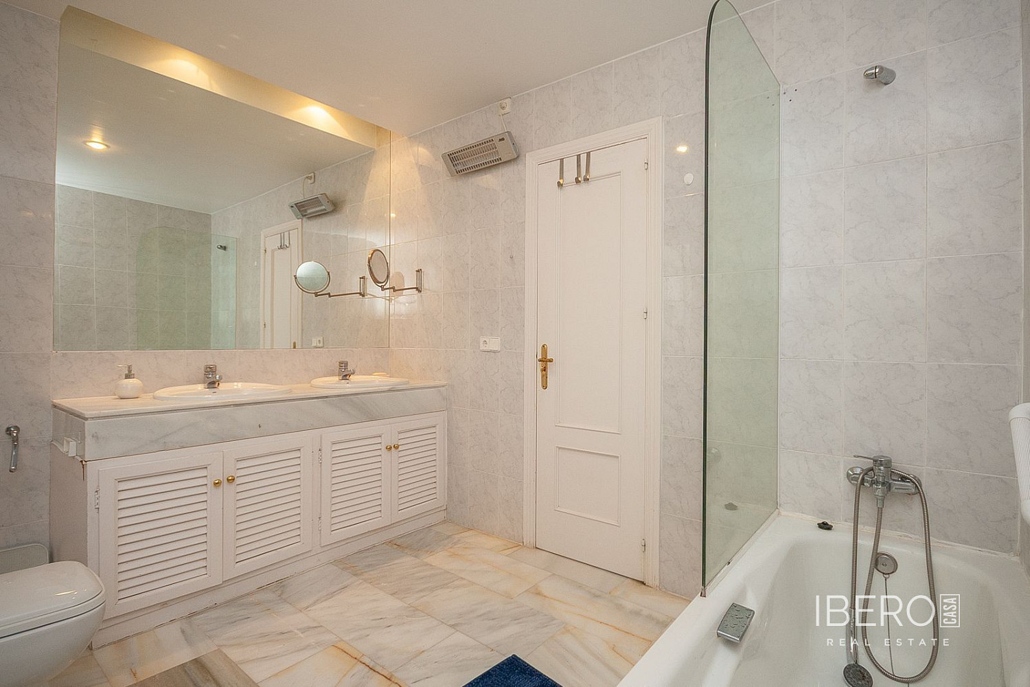 Prodej bytu 4+kk 138 m² - Vista 6