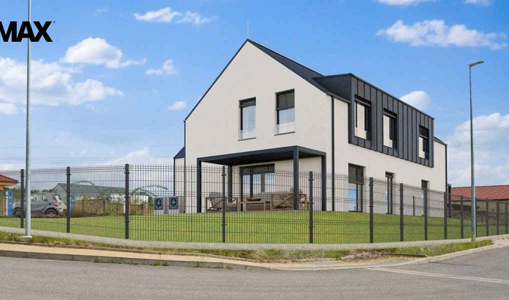 Prodej domu 122 m² s pozemkem 338 m², Dobrovice – náhled fotky 2