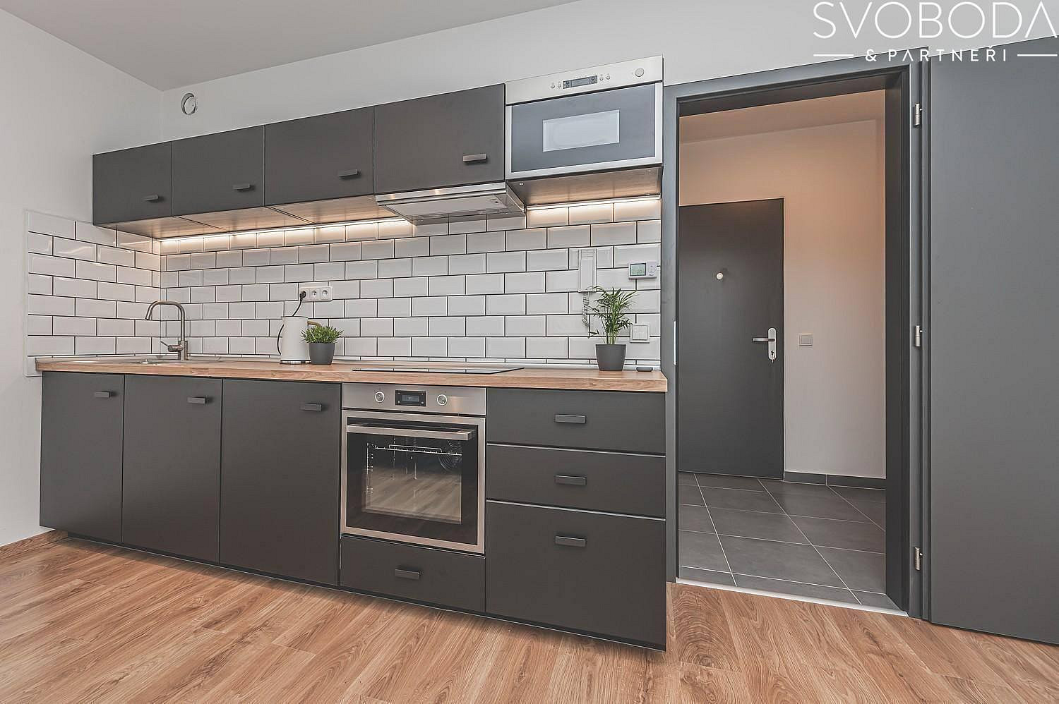 Pronájem bytu 1+kk 29 m² — photo 2