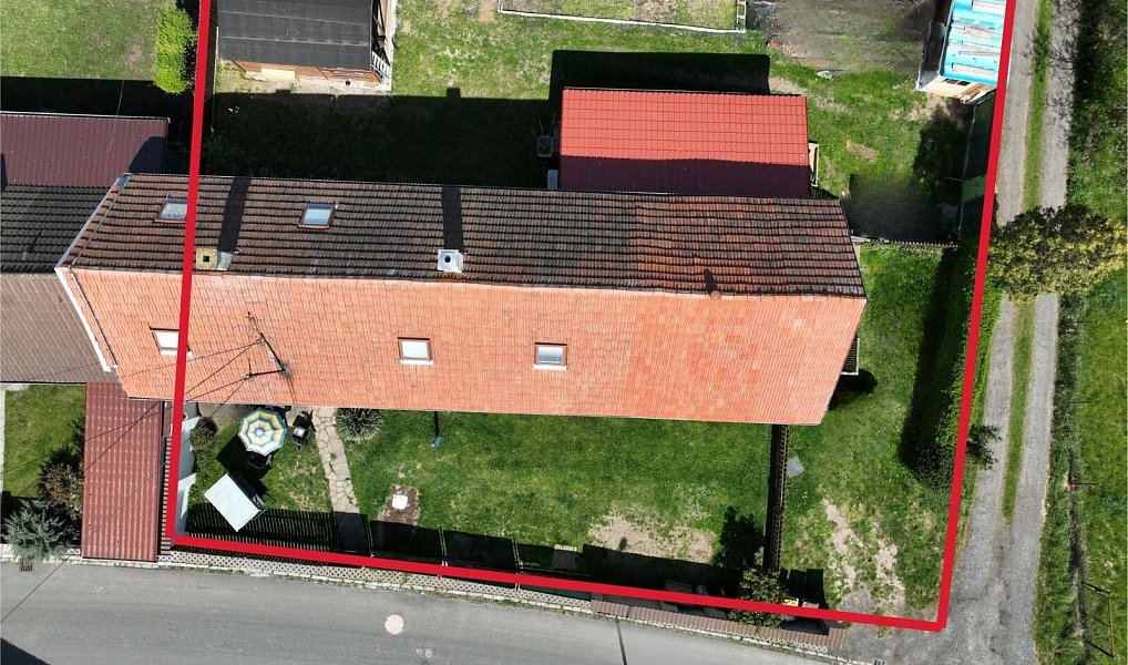 Prodej domu 165 m² s pozemkem 604 m², Lošany – náhled fotky 23