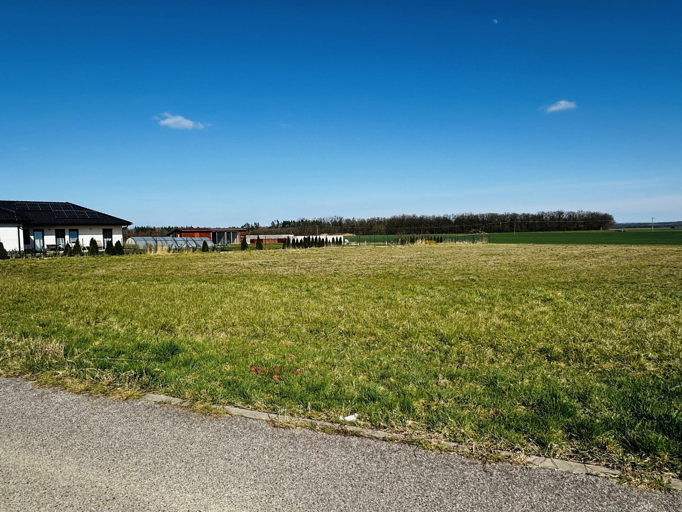 Prodej stavebního pozemku 2 702 m²