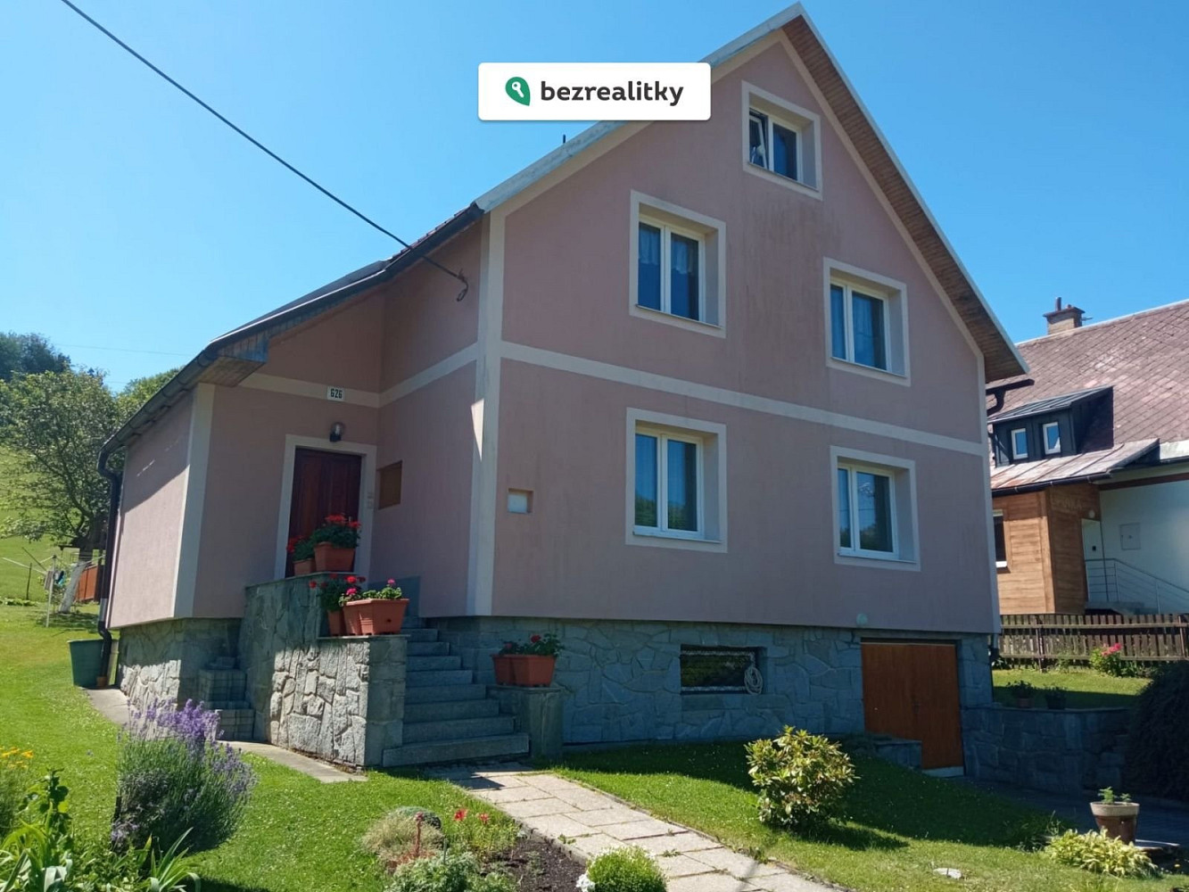 Prodej domu 180 m² s pozemkem 665 m² – fotografie 2