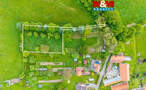 Prodej stavebního pozemku 1 693 m², Benešov - Úročnice