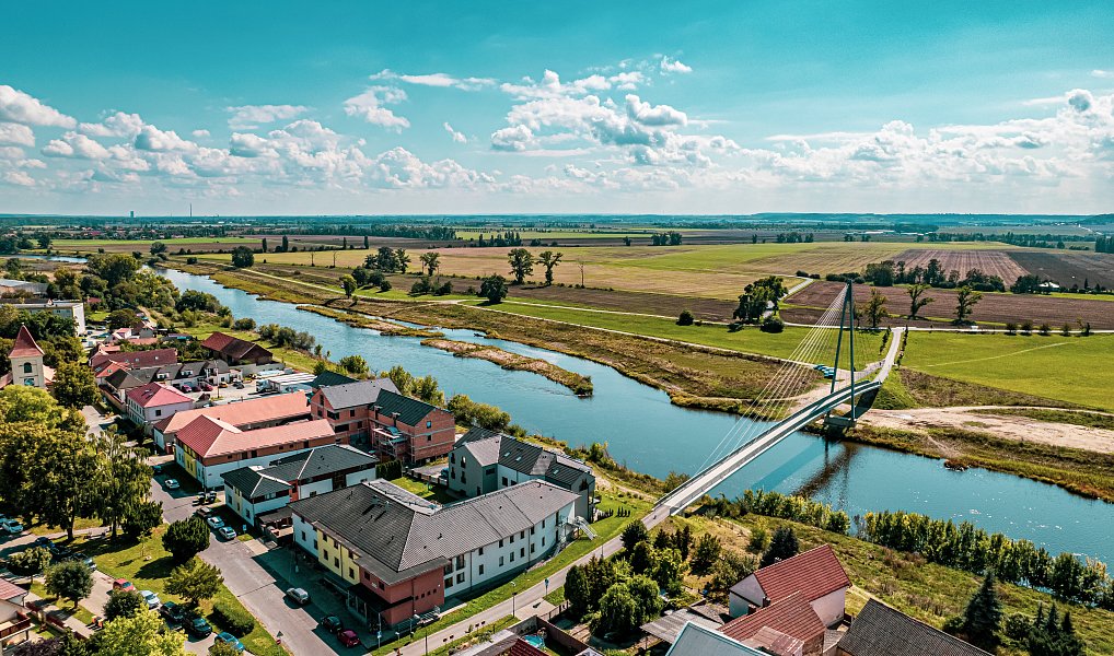 Prodej domu 280 m² s pozemkem 600 m², Lužec nad Vltavou – náhled fotky 21