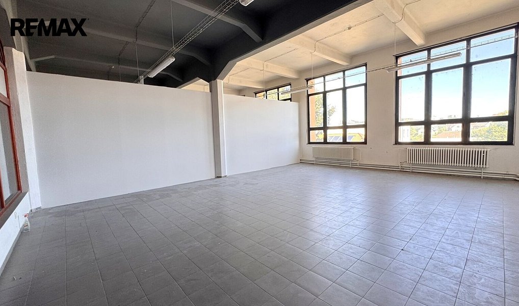 Pronájem obchodních prostor 84 m², Pelhřimov – náhled fotky 3