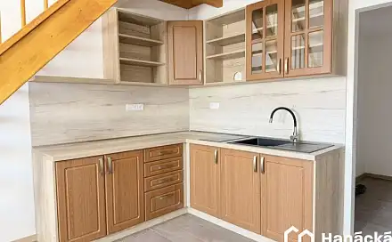 Pronájem bytu 2+kk 50 m², Dolní, Bystřice pod Hostýnem, okres Kroměříž