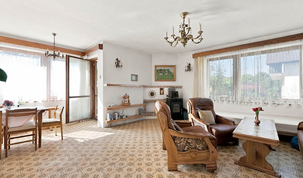 Prodej domu 196 m² s pozemkem 511 m², Ostřešany – náhled fotky 3