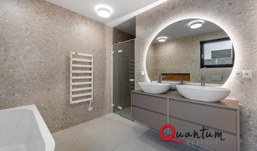 Prodej domu 244 m² s pozemkem 873 m², Divišov – náhled fotky 5