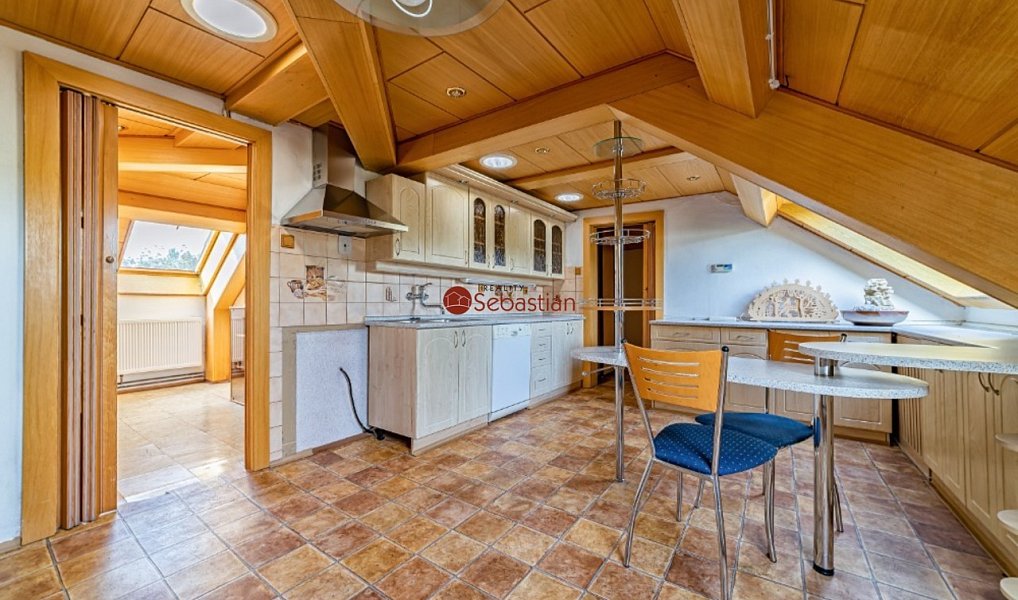Pronájem kanceláře 216 m², Mlékojedy – náhled fotky 4