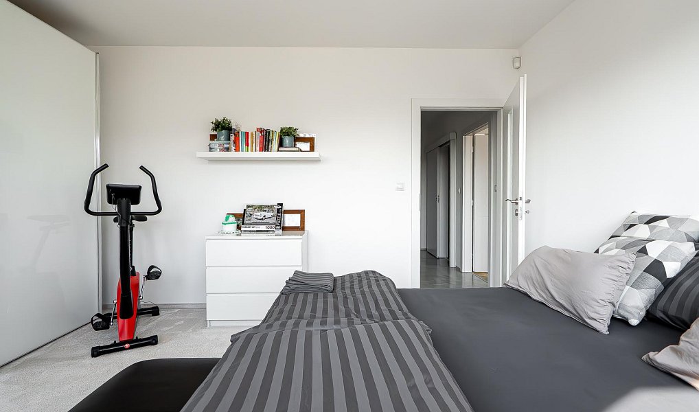 Prodej domu 140 m² s pozemkem 663 m², Králův Dvůr – náhled fotky 18