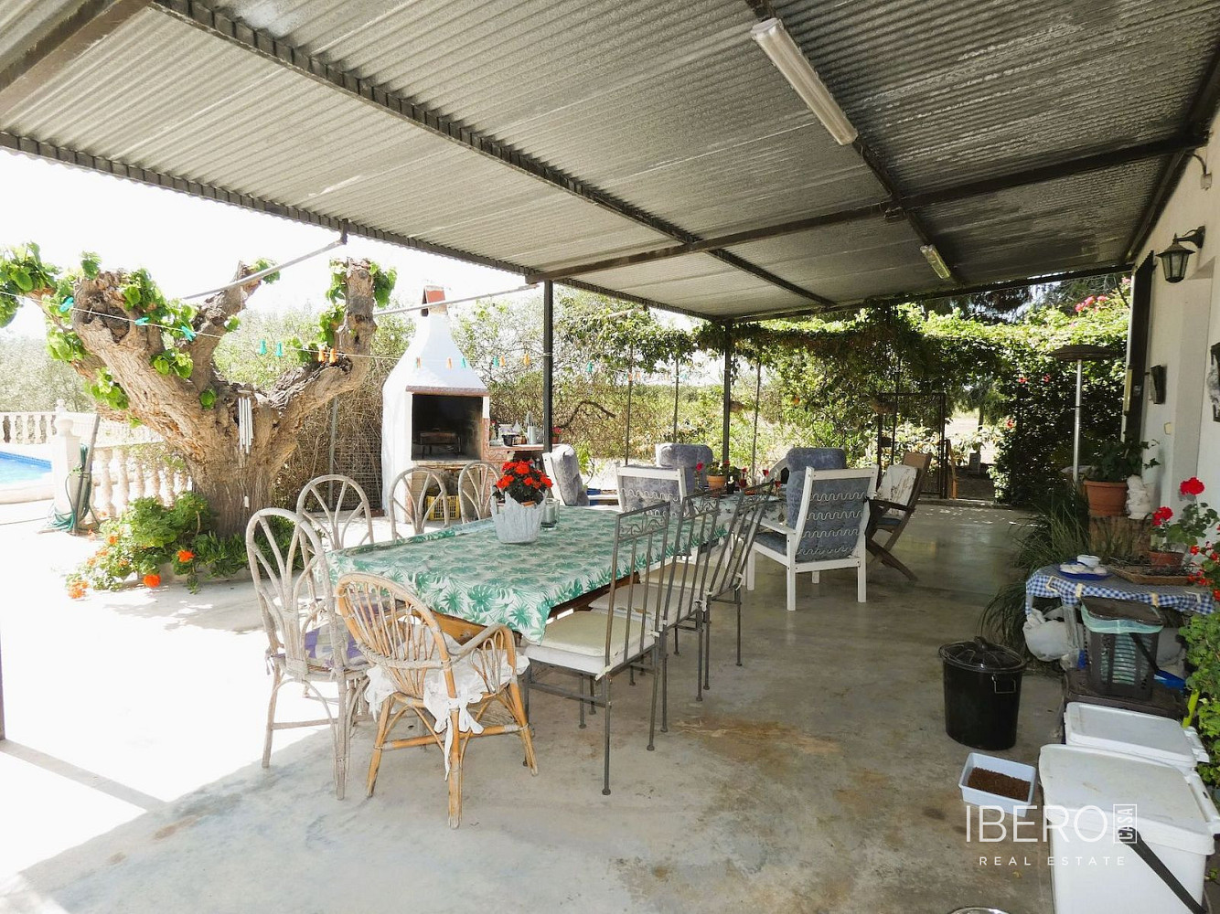 Prodej domu 146 m² s pozemkem 17 758 m² — photo 2