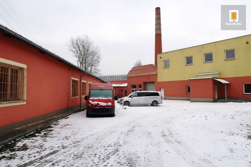 Průmyslový areál na pozemcích 10.443 m², celkem 4.100 m² užitných ploch, ul. Duk – pohled 3
