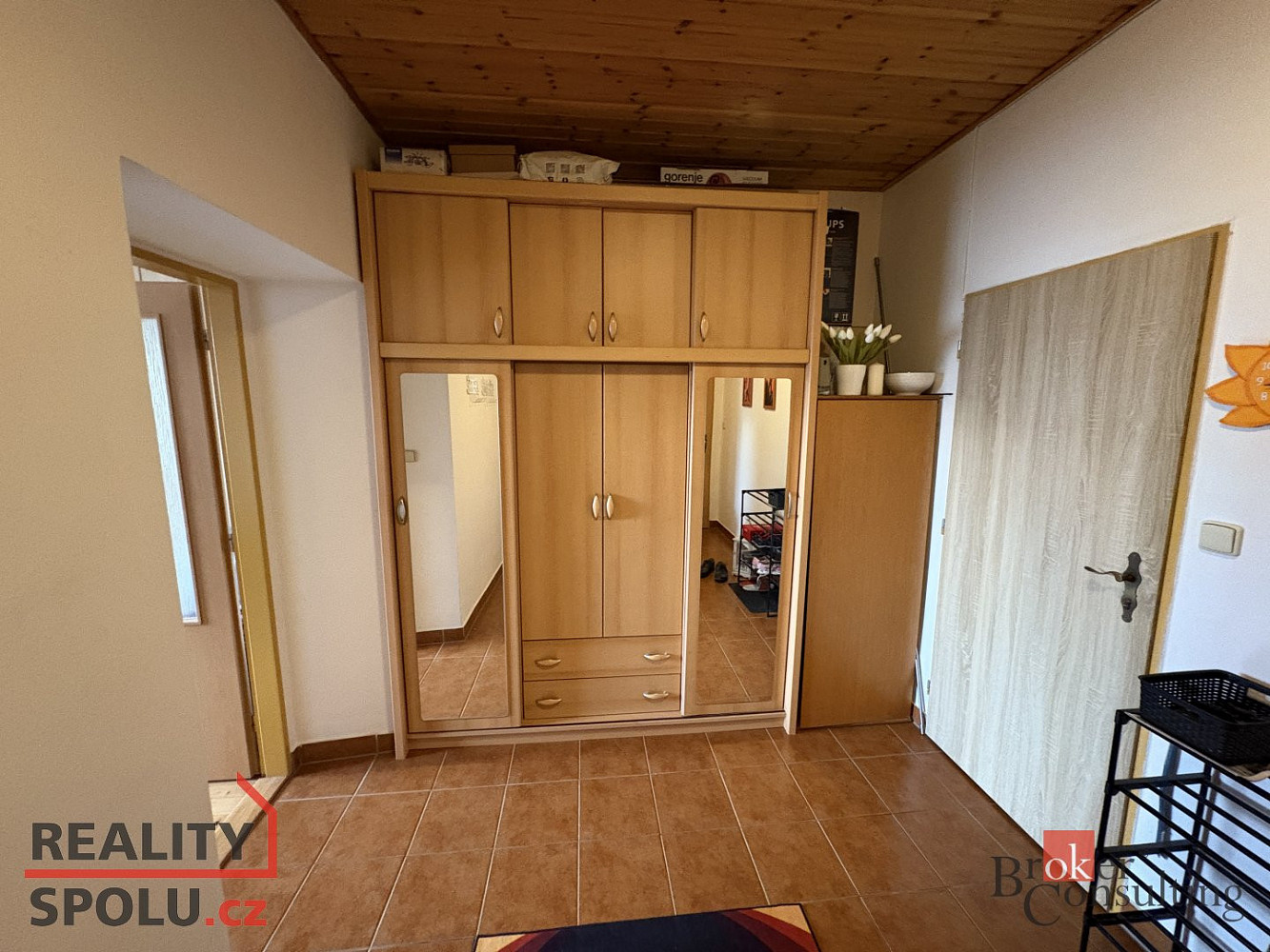 Pronájem bytu 2+kk 49 m² – fotografie 3