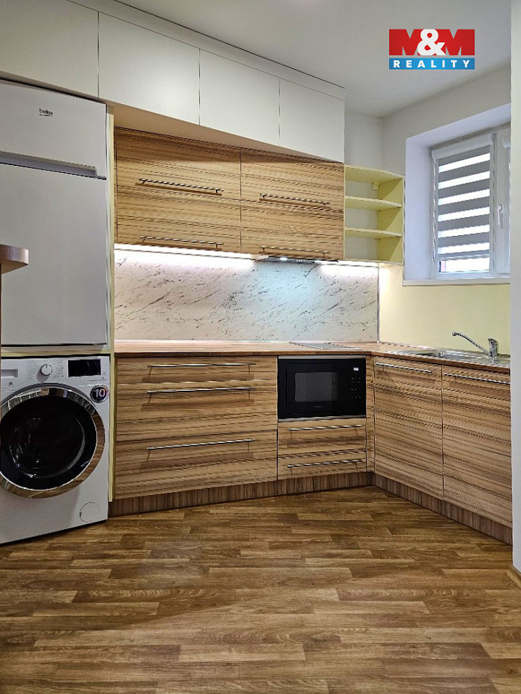 Pronájem bytu 2+kk 45 m² – pohled 3
