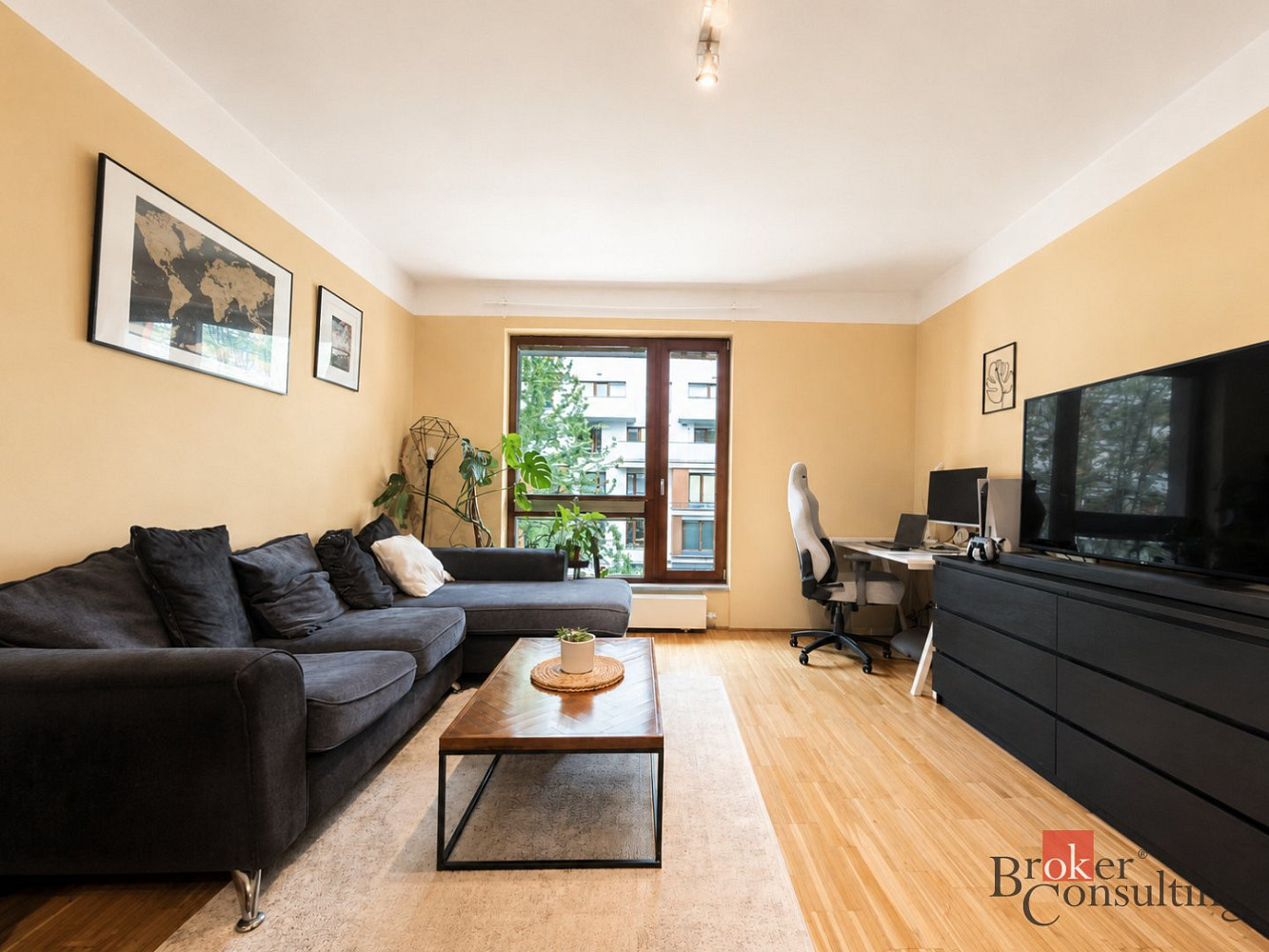 Pronájem bytu 2+kk 57 m² — photo 3