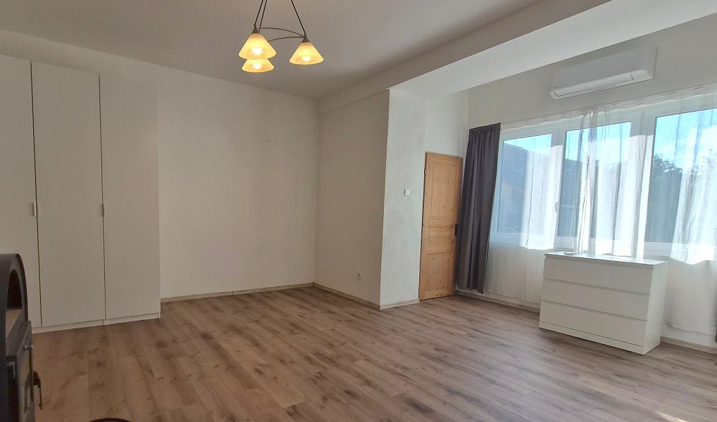 Prodej domu 420 m² s pozemkem 305 m², Beroun – náhled fotky 5